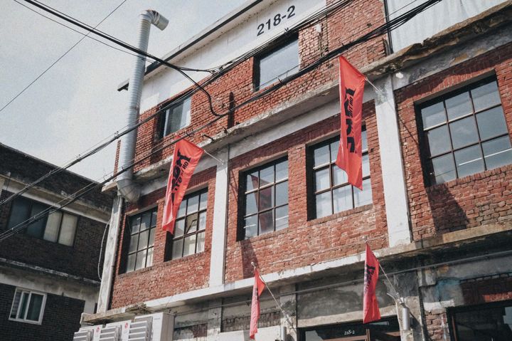 방탄소년단 제이홉 팝업 현장. (사진 = 빅히트 뮤직 제공) 2024.04.06. photo@newsis.com *재판매 및 DB 금지 /  사진 = 뉴시스