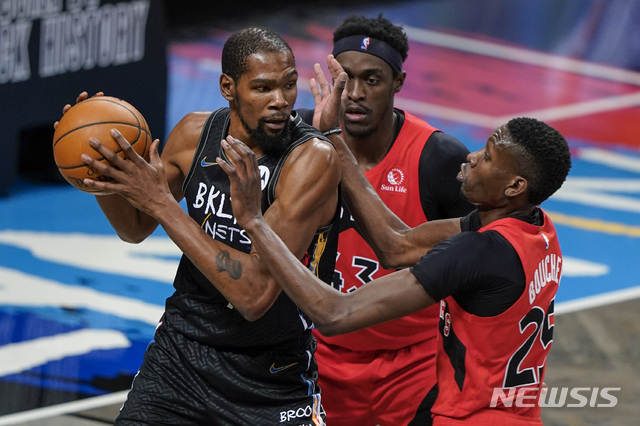 [뉴욕=AP/뉴시스] NBA 스타 케빈 듀란트. [ 사진 = 뉴시스 ]