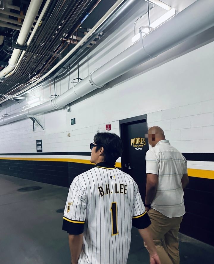 김하성(왼쪽), 이병헌. (사진=이병헌 인스타그램 캡처) 2024.06.21. *재판매 및 DB 금지 / 사진 = 뉴시스