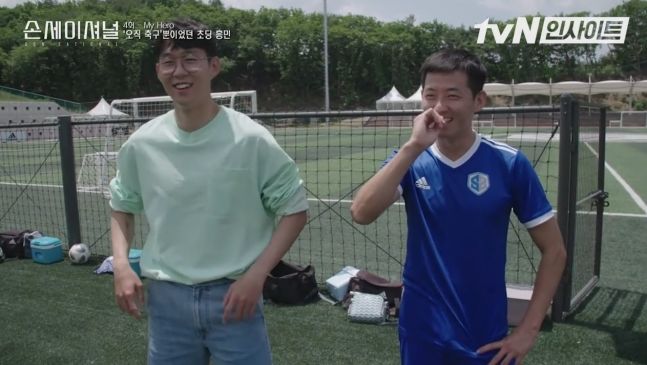 28일 여러 유튜브 채널에 손흥윤의 코치 장면과 직접 경기를 뛰는 영상에 달린 누리꾼들의 댓글이 재조명되고 있다. (사진='손세이셔널' 갈무리) *재판매 및 DB 금지 / 사진 = 뉴시스