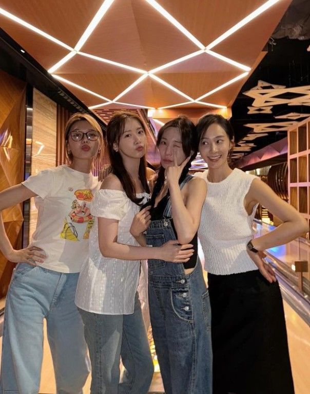 수영(왼쪽부터), 윤아, 티파니, 유리. (사진=윤아 인스타그램 캡처) 2024.07.08. *재판매 및 DB 금지 / 사진 = 뉴시스