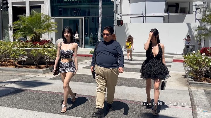 왼쪽부터 과즙세연, 방시혁, 과즙세연 친언니.(사진=유튜브 캡처) 2024.8.9. *재판매 및 DB 금지 / 사진 = 뉴시스