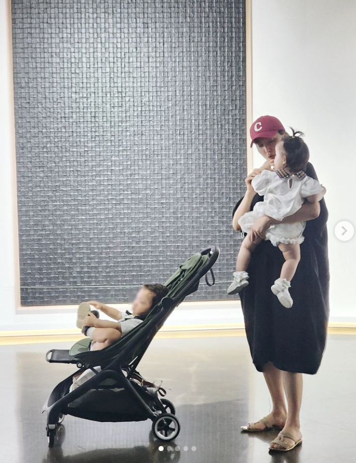 배우 공현주가 쌍둥이 남매와의 일상을 공개했다. (사진=공현주 인스타그램 캡처) 2024.08.13.  *재판매 및 DB 금지 / 사진 = 뉴시스