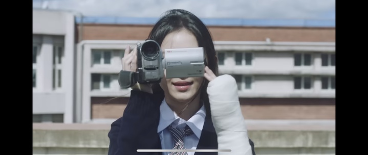 뉴진스 '디토' 뮤직비디오. 2022.12.19. (사진 =하이브 레이블즈 유튜브 캡처) *재판매 및 DB 금지 / 사진 = 뉴시스