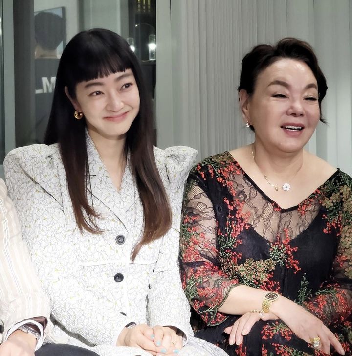 故 김수미, 서울국제영화대상 특별공로상 수상... 며느리 서효림 대리 수상 / 사진 = 뉴시스