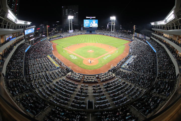 지난 2023년 11월2일 개최된 프로야구 플레이오프 3차전 창원NC파크 전경. (사진=창원시청 제공). 2025.03.26.  *재판매 및 DB 금지 / 사진=  뉴시스