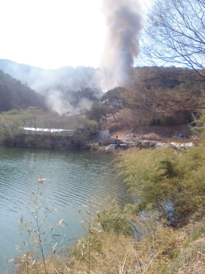 경남 진주 명석면 산불 현장. (사진=산림청 제공) 2025.04.01.  *재판매 및 DB 금지 / 사진 = 뉴시스