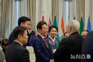 李대통령, 유엔 사무총장 만나 