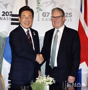 李대통령, 영국 총리와 정상회담…한-영 FTA 개선에 공감대