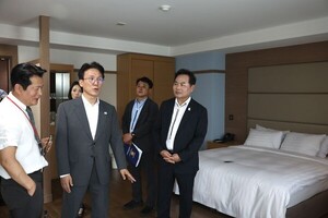  Ѹ,  APEC  ˡ ѷ  