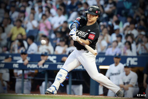 ȭ, KT 4-5  LG  롦ȣ, 9ȸ  Ȩ