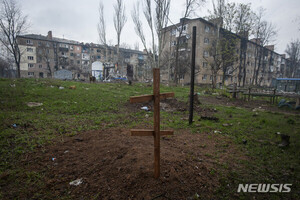 우크라, 포로 처형 러시아 군인에 첫 종신형