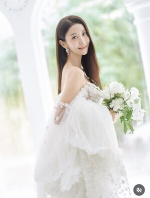 윤정수♥ 원진서, 눈부신 웨딩드레스…