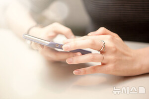 온종일 스마트폰만 보고 있는 당신…