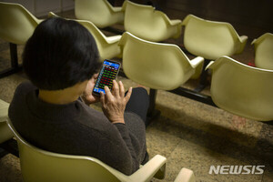 [올댓차이나] 중국 증시 하락 출발…상하이지수 0.34%↓