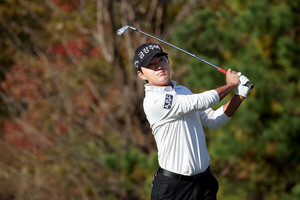 옥태훈, KPGA 투어 최종전 둘째 날 부진에도 상금왕 유력