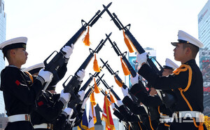 해군 창설 80주년 기념식…