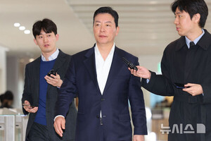 특검, 선상 파티 의혹 김성훈 피의자 조사 9시간만 종료(종합)