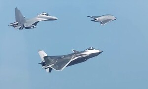 中 공군, 첨단 스텔스 전투기·스텔스 무인기 편대 첫 훈련 공개
