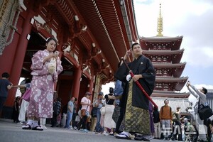 日정부, 출국세·비자 수수료 인상 추진…과잉 관광 대응