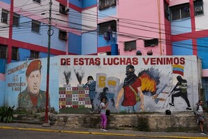 카리브해 긴장 최고조…베네수, 美항모 배치에 대규모 동원령