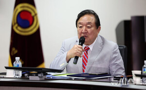 헌정회 개헌 토론…정대철 